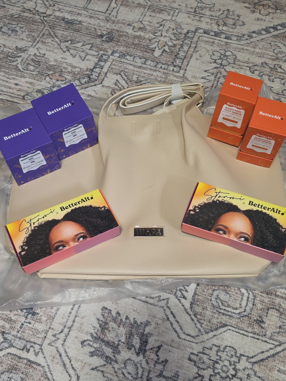 New Skincare Set. Image Bag. 2 Gel Moisturizer, 2 Serum, 2 Boxes Eye Pads AM/PM